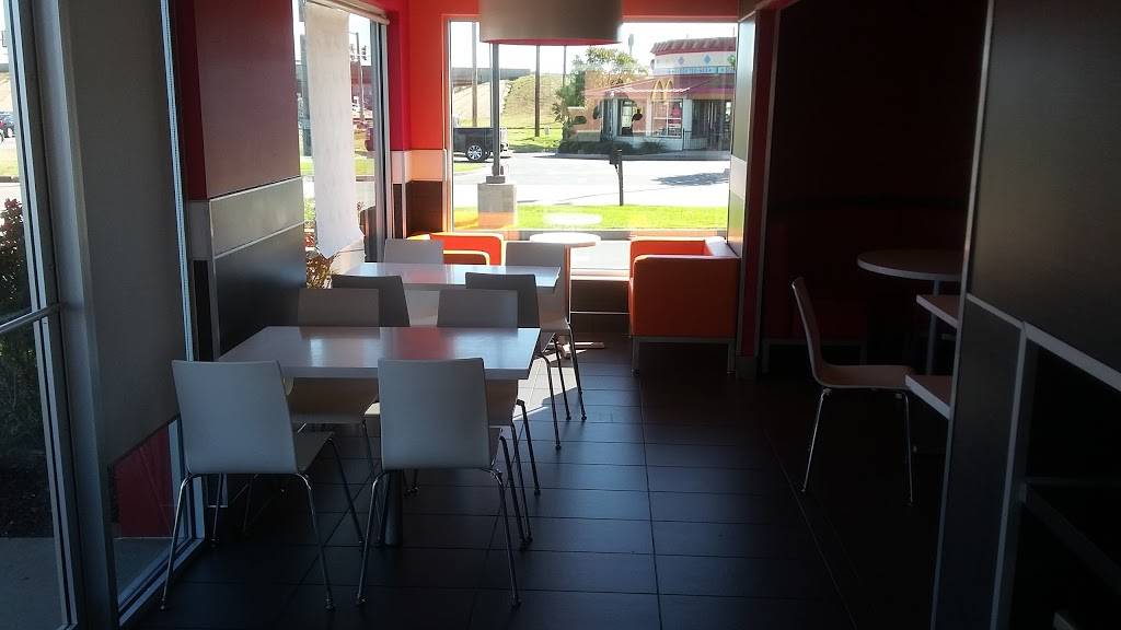 KFC | restaurant | 5901 SW 4th Terrace, Oklahoma City, OK 73128, USA | 4057877481 OR +1 405-787-7481