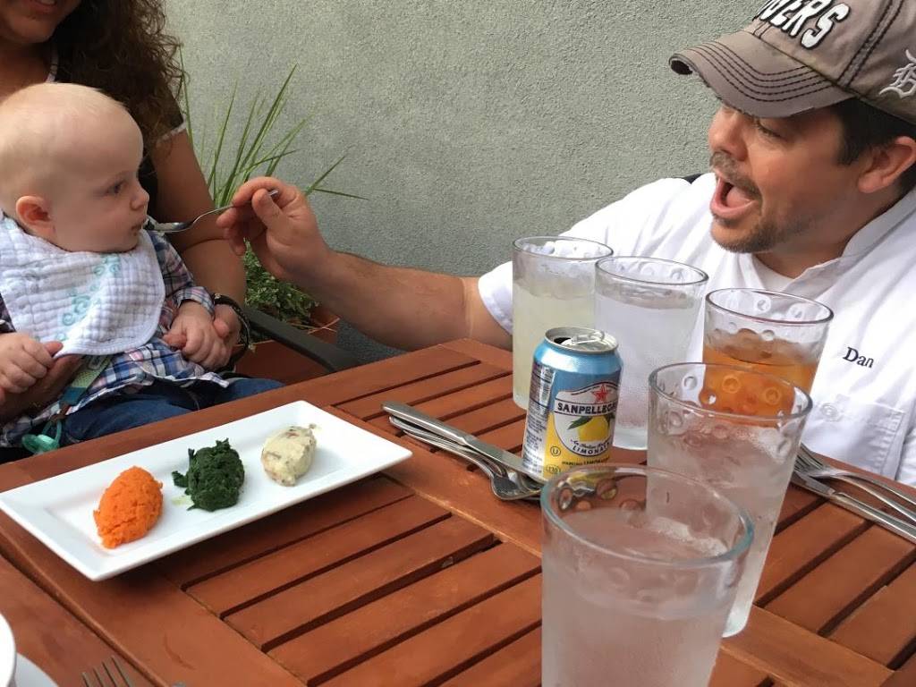 Madisons | restaurant | 104 W State St, Pendleton, IN 46064, USA | 7652219390 OR +1 765-221-9390