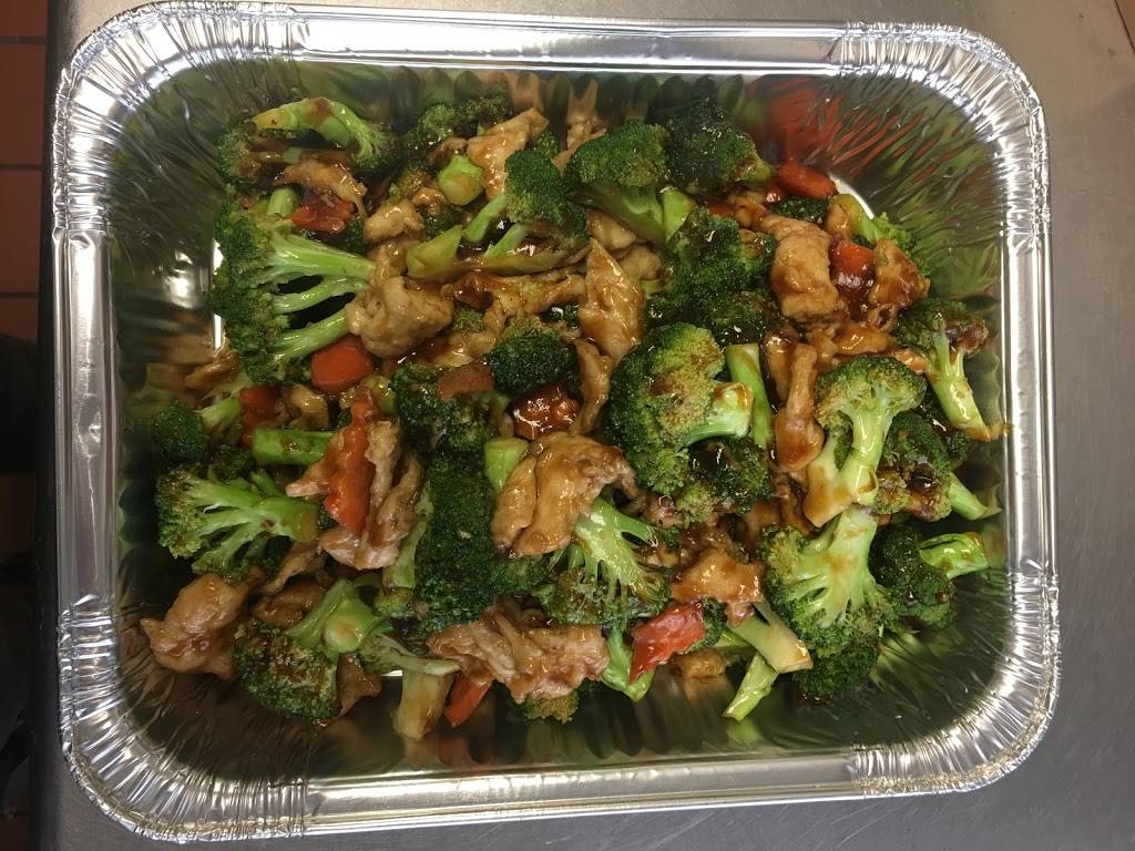 Lucky House | restaurant | 96 Remsen St, Cohoes, NY 12047, USA | 5182376808 OR +1 518-237-6808