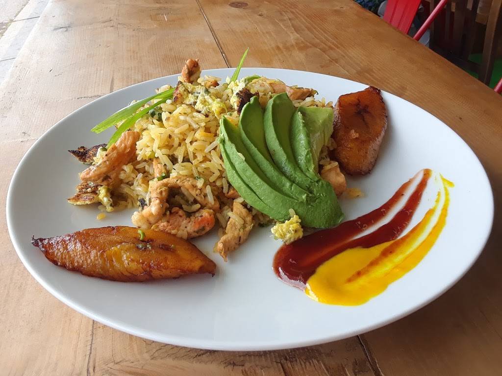 Delicious Empanadas | restaurant | 2438 Dufferin St, York, ON M6E 3T1, Canada | 6478272278 OR +1 647-827-2278