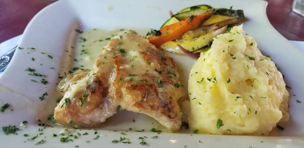 Caps Place | restaurant | 2765 NE 28th Ct, Lighthouse Point, FL 33064, USA | 9549410418 OR +1 954-941-0418