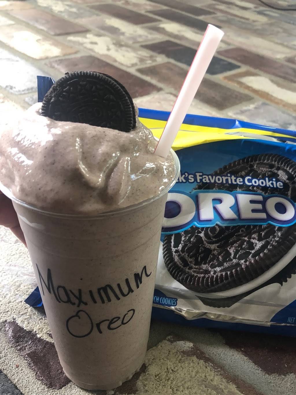 Yogurt Blendz - Frozen Treat Creations | restaurant | 431 S Main St, Rice Lake, WI 54868, USA | 7154919601 OR +1 715-491-9601