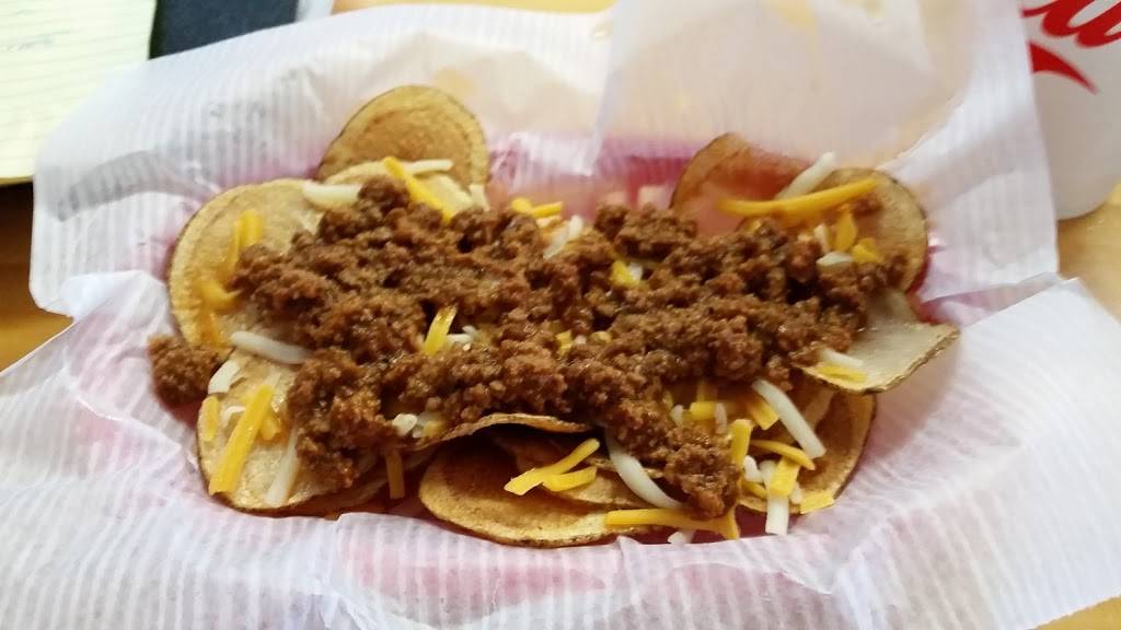 Magnum Point Marina & Restaurant | restaurant | 2200 Old Salem School Rd, Union Hall, VA 24176, USA | 5405763001 OR +1 540-576-3001