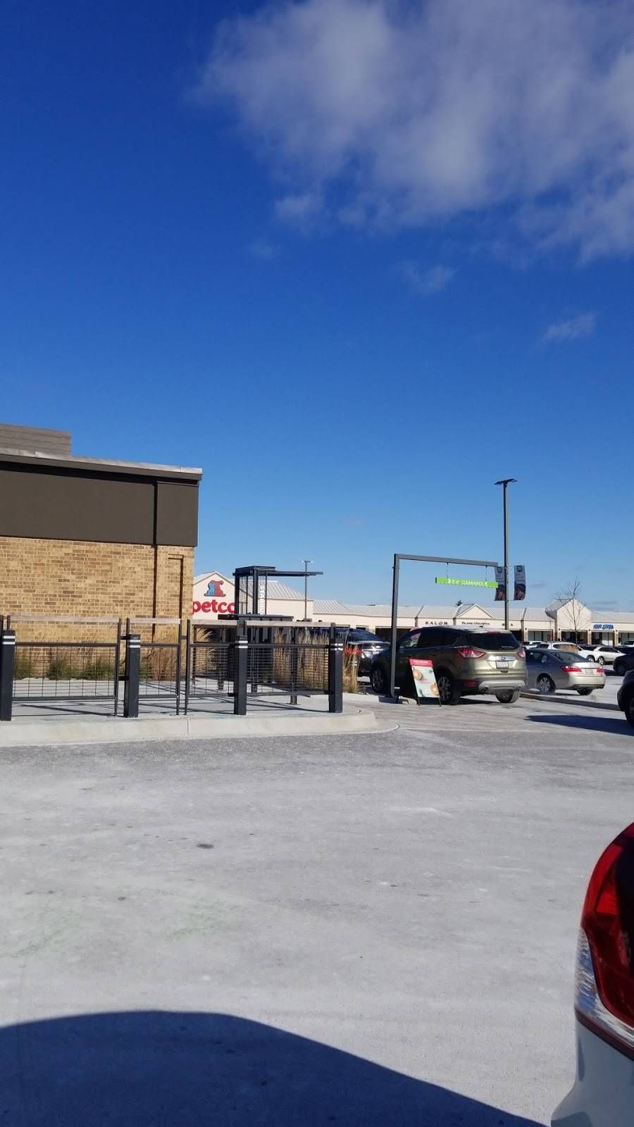 Starbucks | cafe | 171 Danada Square E, Wheaton, IL 60189, USA | 2246517583 OR +1 224-651-7583