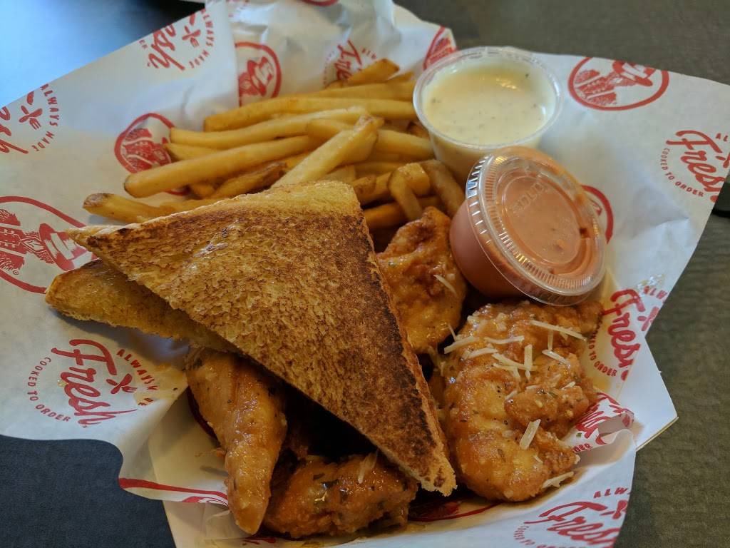 Slim Chickens | restaurant | 1515 N Veterans Pkwy, Bloomington, IL 61704, USA | 3096627546 OR +1 309-662-7546