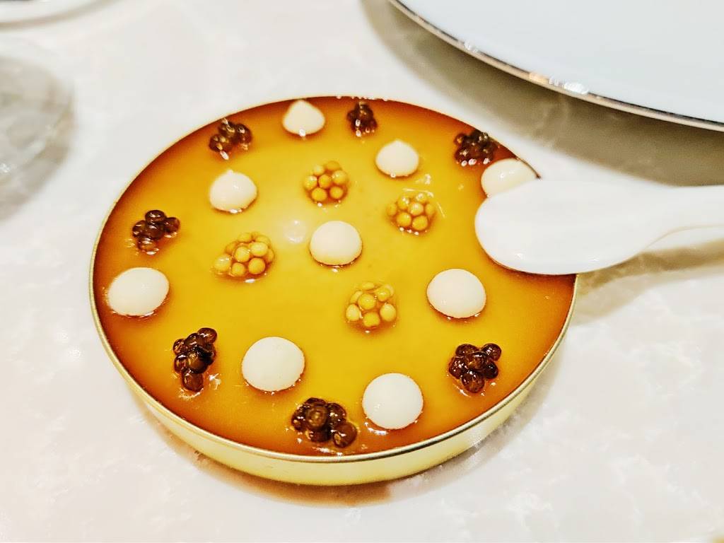 HUSO | restaurant | 1067 Madison Ave, New York, NY 10028, USA | 2122880850 OR +1 212-288-0850