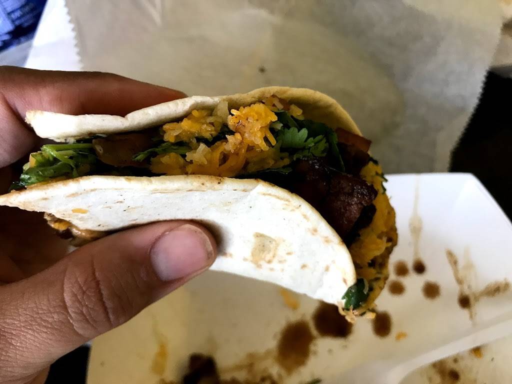 C & R Caribbean Jerk | restaurant | 2575 Snapfinger Rd e, Decatur, GA 30034, USA | 7706804250 OR +1 770-680-4250