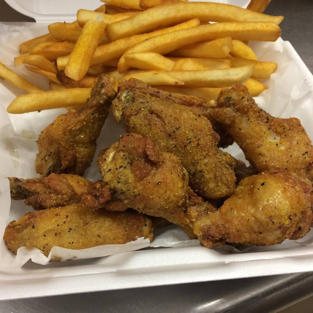 Wings & Seafood | restaurant | 5623 38th St, Indianapolis, IN 46254, USA | 3173873555 OR +1 317-387-3555