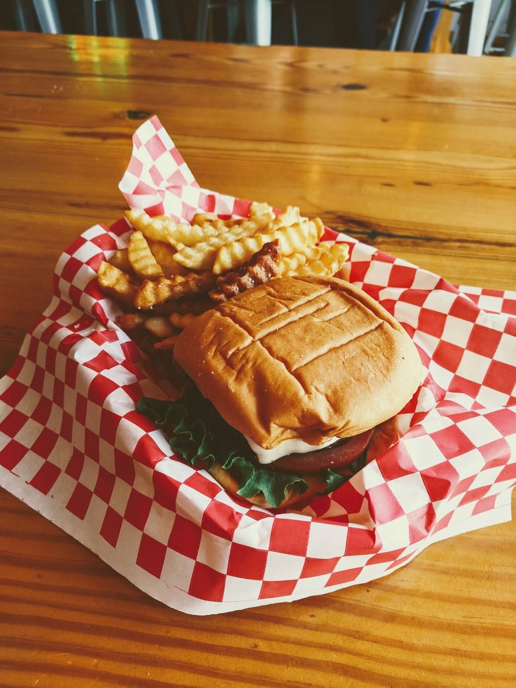 PRIME | restaurant | 322 Rowan Blvd, Glassboro, NJ 08028, USA | 8562432191 OR +1 856-243-2191