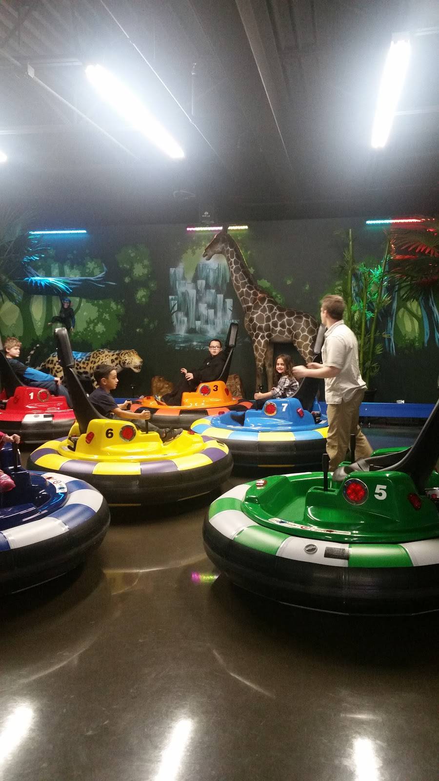 Playzone Toledo | restaurant | 130 New Towne Square Dr, Toledo, OH 43612, USA | 4195400000 OR +1 419-540-0000