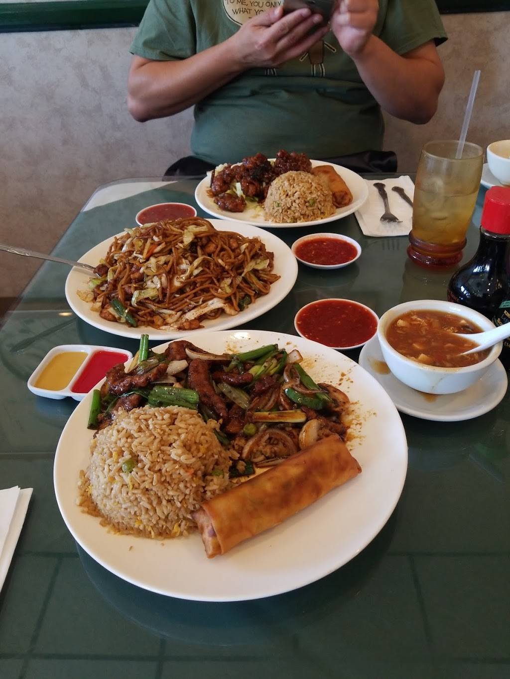 Red Wok | restaurant | 2368 Michael Dr, Newbury Park, CA 91320, USA | 8054981301 OR +1 805-498-1301