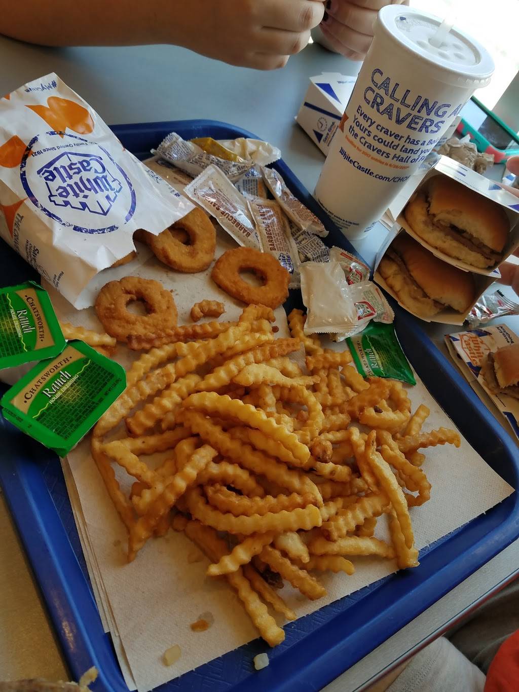 White Castle | restaurant | 78 Hilltop Village Center Dr, Eureka, MO 63025, USA | 6369381137 OR +1 636-938-1137