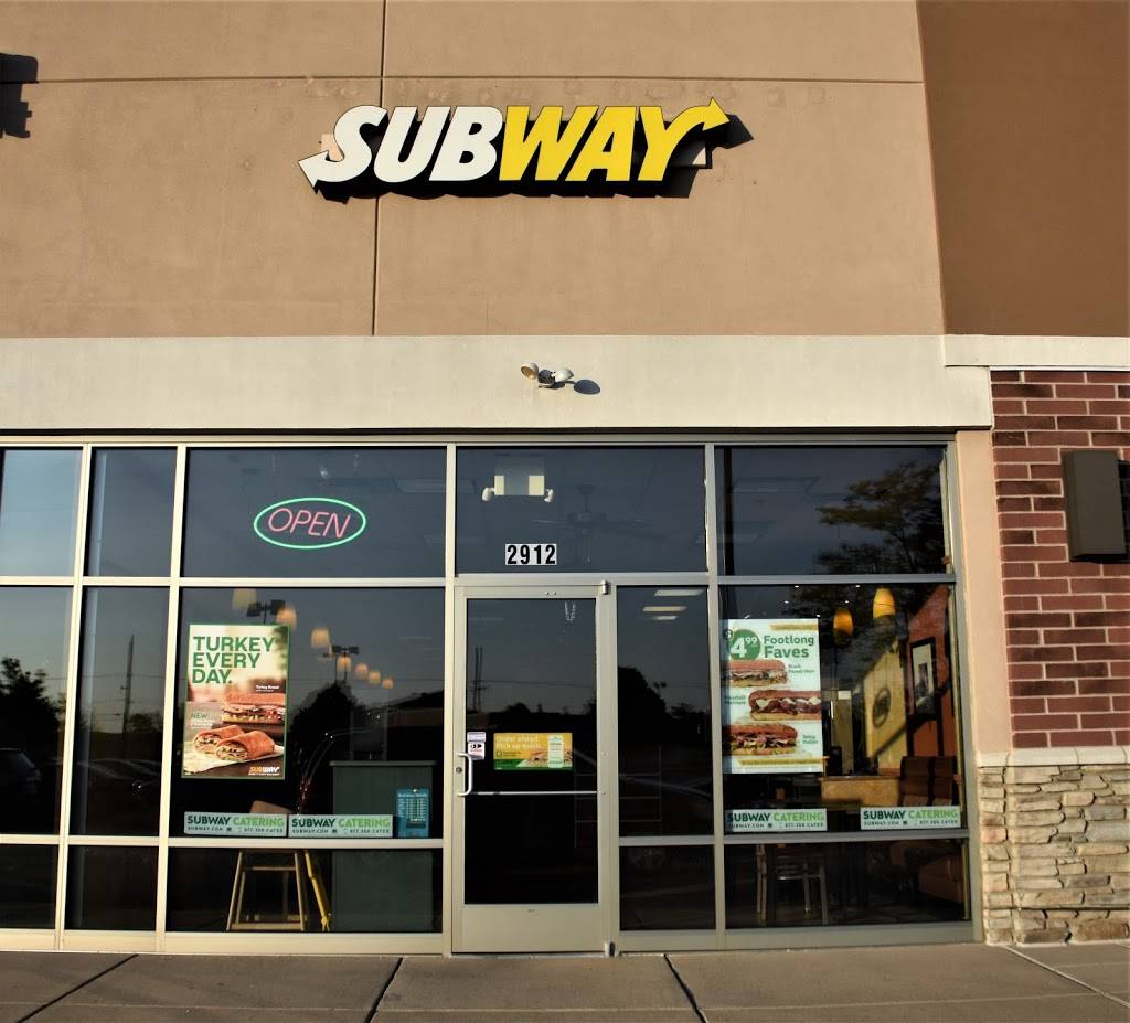 Subway Restaurants | restaurant | 3340 Shoppers Dr F7, McHenry, IL 60051, USA | 8153447866 OR +1 815-344-7866