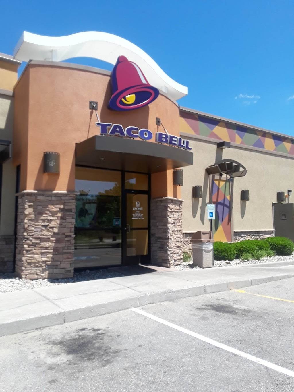 Taco Bell | meal takeaway | 4345 Hamilton Middletown Rd, Liberty Township, OH 45011, USA | 5138931888 OR +1 513-893-1888