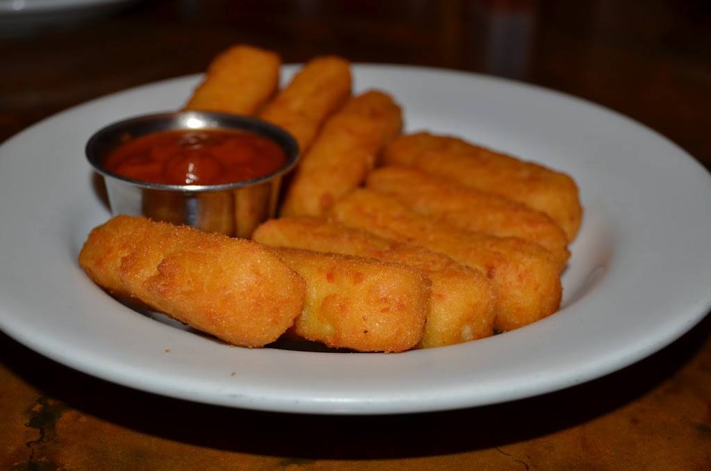 Blue Moon Lounge | restaurant | 310 NE 3rd St, McMinnville, OR 97128, USA | 5034723045 OR +1 503-472-3045