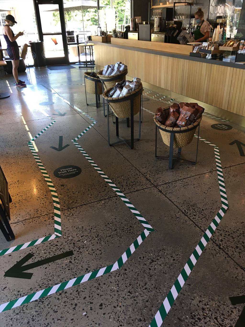 Starbucks | cafe | 951 Bay Ridge Rd, Annapolis, MD 21403, USA | 4109901120 OR +1 410-990-1120