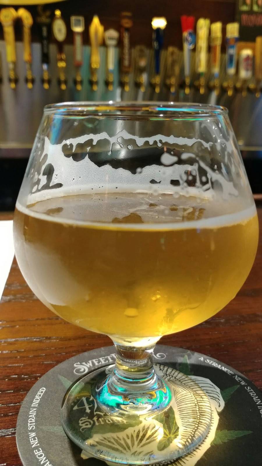 The Brass Tap | restaurant | 819 Terrace Park, Rock Hill, SC 29730, USA | 8033299094 OR +1 803-329-9094