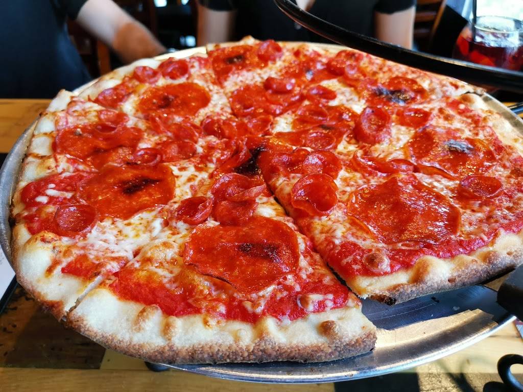 Tony Saccos Novi | restaurant | 42970 Grand River Ave, Novi, MI 48375, USA | 2483492625 OR +1 248-349-2625