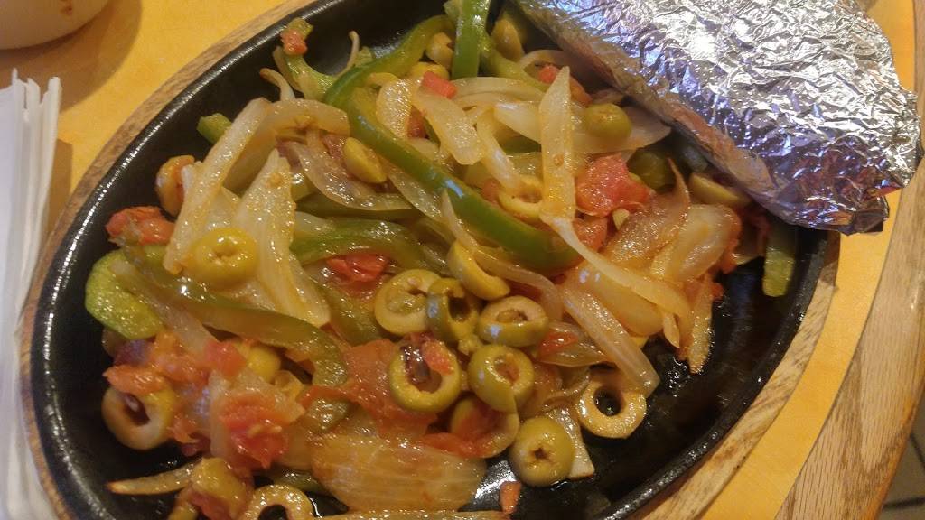 Old Mexico Restaurant | restaurant | 28407 Five Mile Road, Livonia, MI 48154, USA | 7344213310 OR +1 734-421-3310