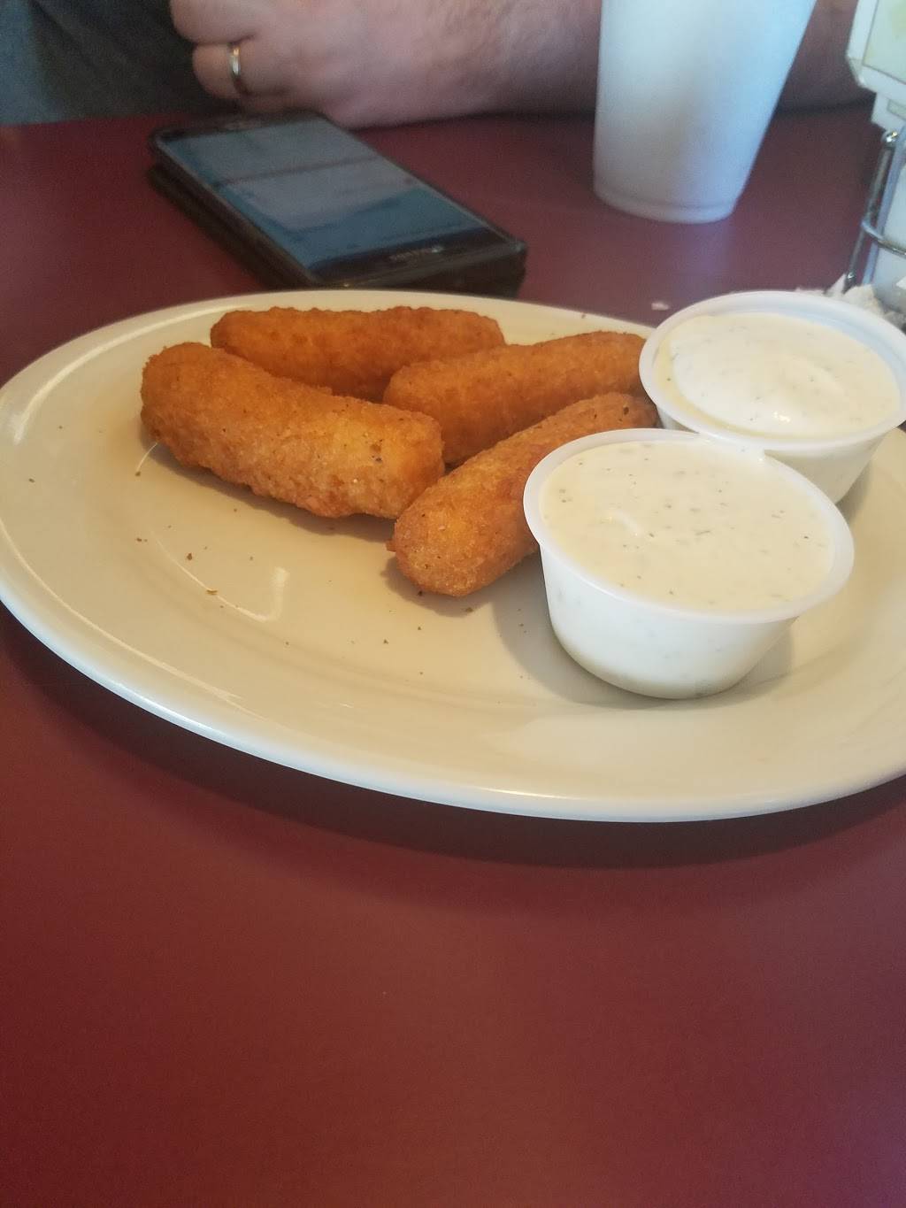 Skids Restaurant of Elon | restaurant | 134 W Haggard Ave, Elon, NC 27244, USA | 3365845223 OR +1 336-584-5223