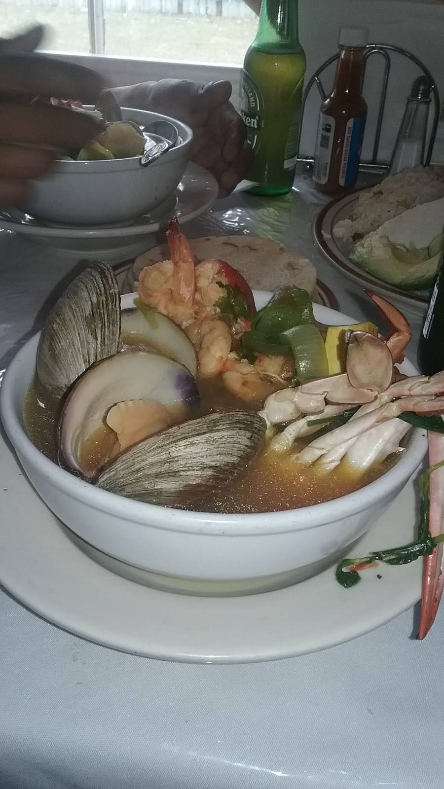 Three Diamonds Restaurant | restaurant | 279 Montauk Hwy, Westhampton Beach, NY 11978, USA | 6312888807 OR +1 631-288-8807