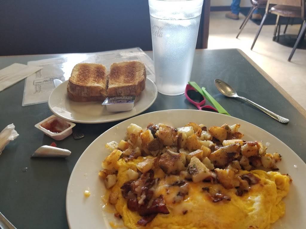 Joses Family Diner | restaurant | 20212 Charlanne Dr, Redding, CA 96002, USA | 5302216178 OR +1 530-221-6178