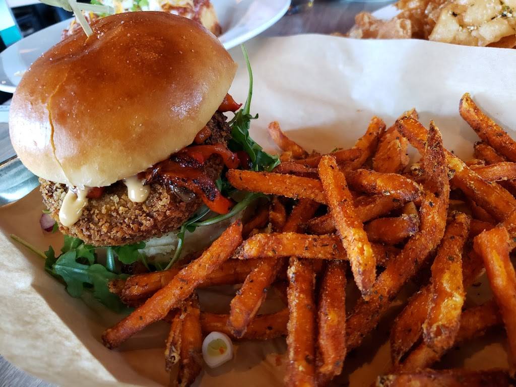 Fifty-Two East Neighborhood Eatery | restaurant | 9621 Mission Gorge Rd #101, Santee, CA 92071, USA | 6193340752 OR +1 619-334-0752