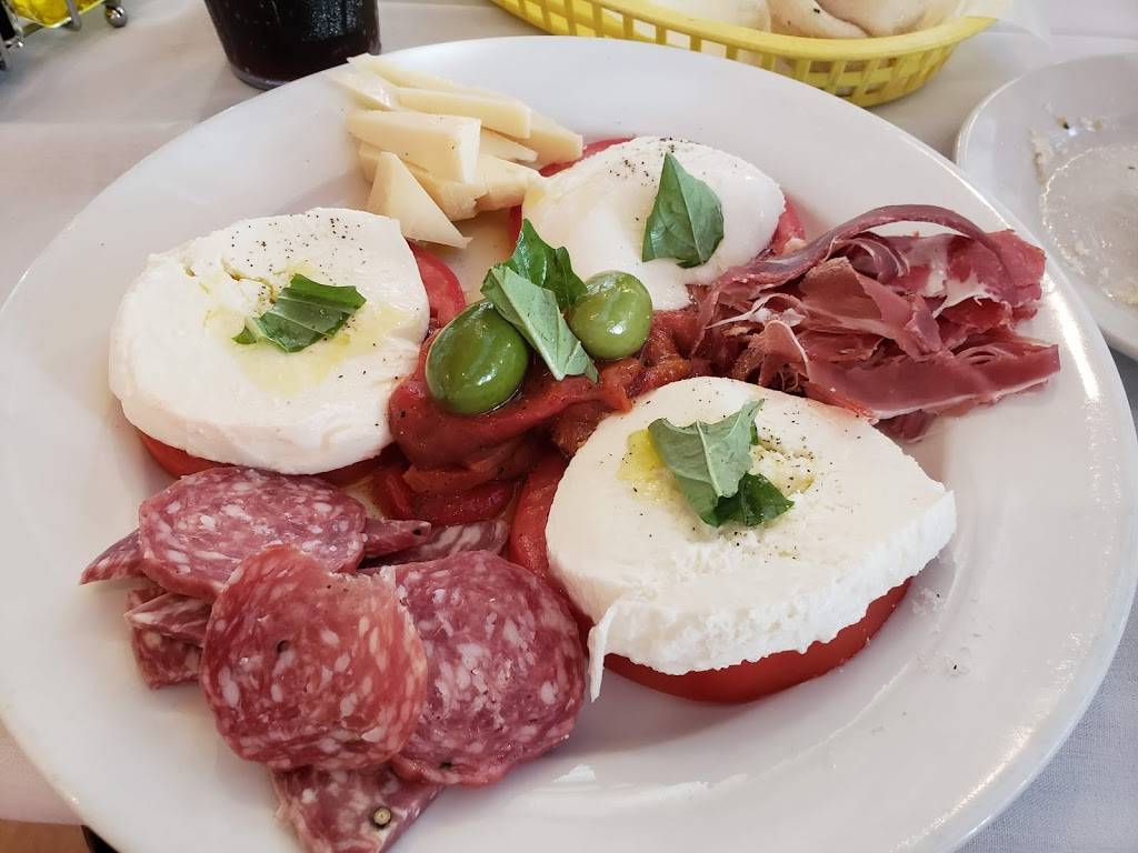 Umbertos | meal delivery | 2780 E Atlantic Blvd, Pompano Beach, FL 33062, USA | 9547847110 OR +1 954-784-7110