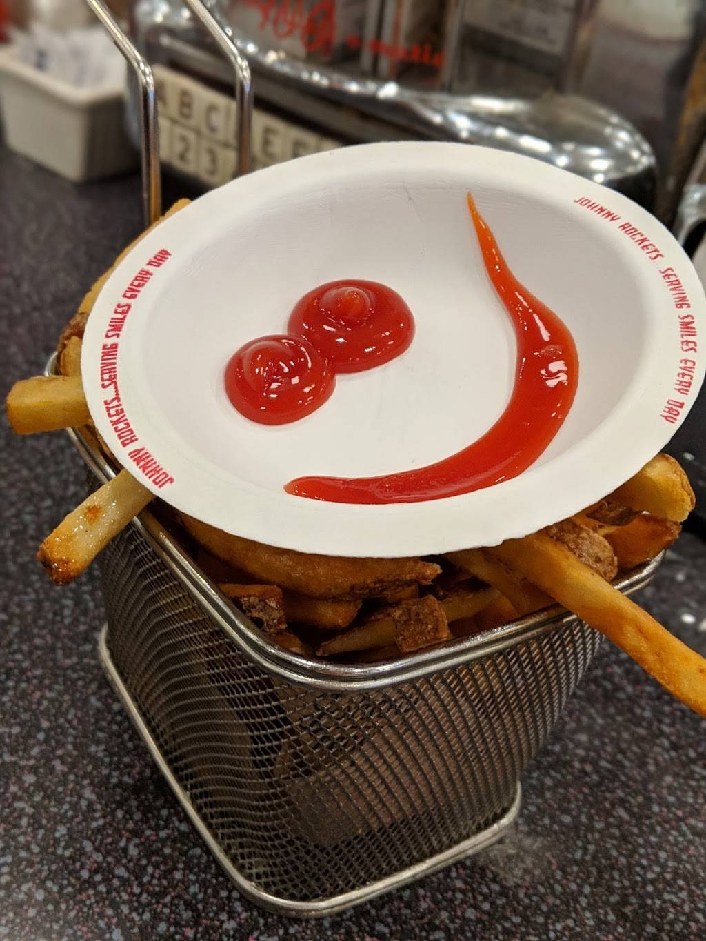 Johnny Rockets | restaurant | 75 Middlesex Turnpike, Burlington, MA 01803, USA | 7812732727 OR +1 781-273-2727