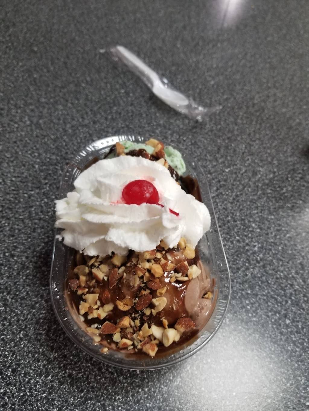 Braums Ice Cream & Burger Restaurant | restaurant | 4374 W Sunset Ave, Springdale, AR 72762, USA | 4797510305 OR +1 479-751-0305