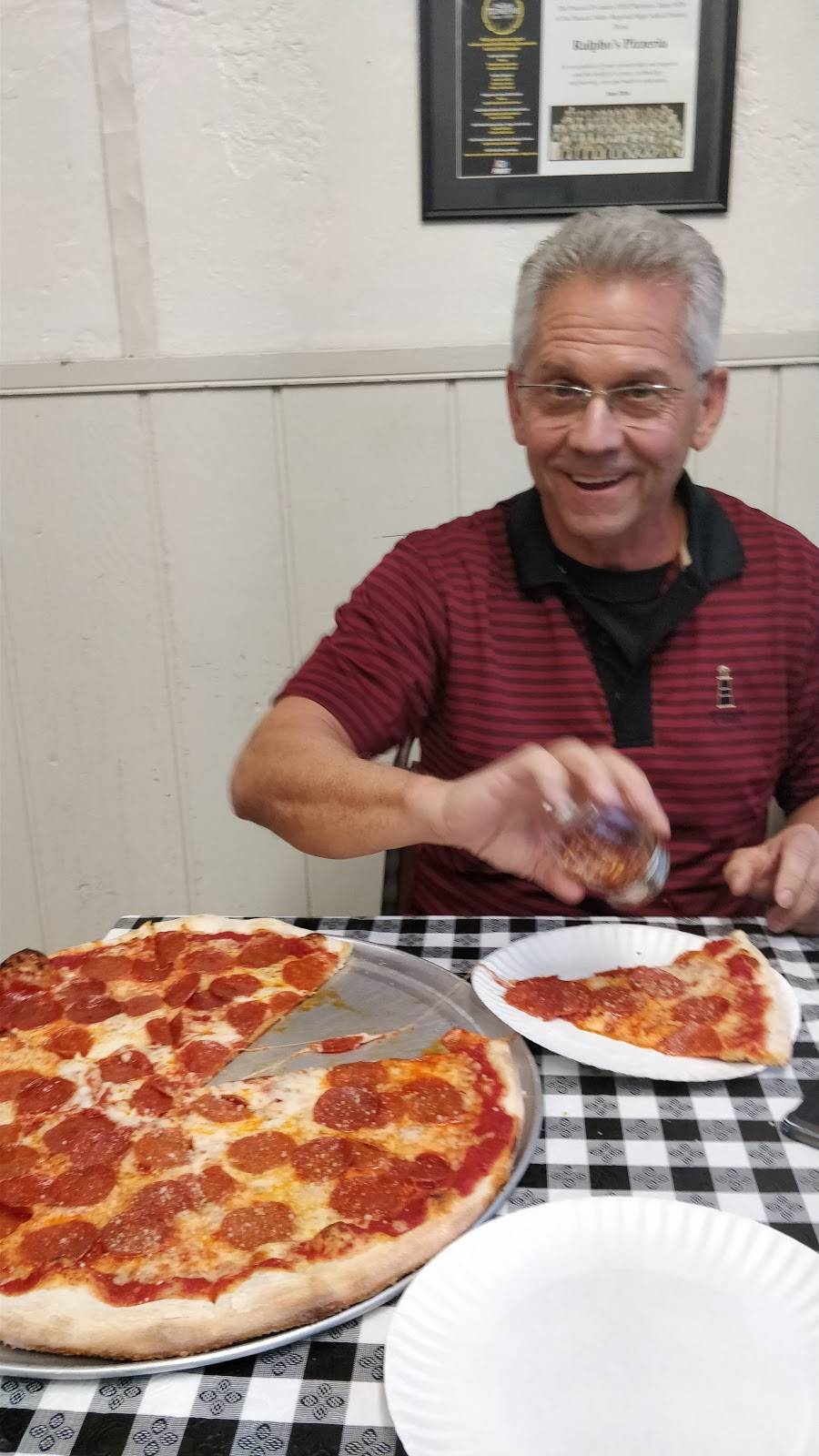 Ralphos Pizza | restaurant | 794 Broad Ave, Ridgefield, NJ 07657, USA | 2019453031 OR +1 201-945-3031