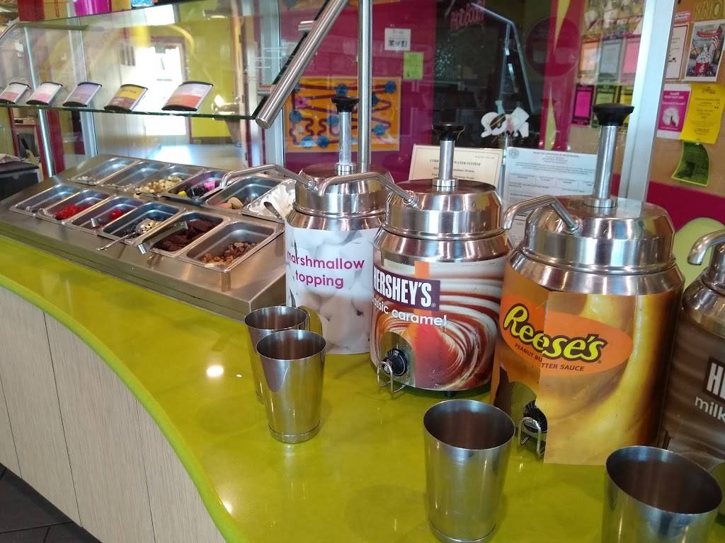 Menchies Frozen Yogurt | bakery | 3348 Cobb Pkwy NW Ste 100, Acworth, GA 30101, USA | 7705293221 OR +1 770-529-3221