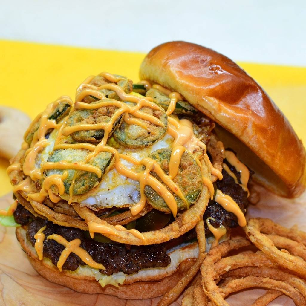 Twisted Burger Grayslake | restaurant | 217 Center St, Grayslake, IL 60030, USA | 8472232388 OR +1 847-223-2388