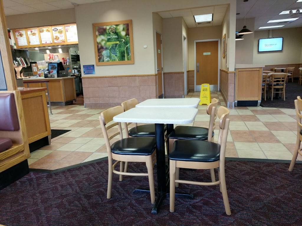 Wendys | restaurant | 596 Long Point Rd, Mt Pleasant, SC 29464, USA | 8439719895 OR +1 843-971-9895