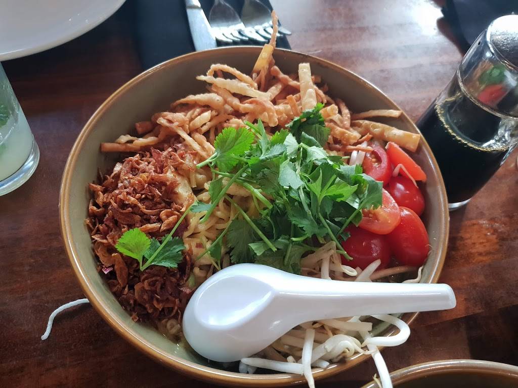 P.F. Changs | restaurant | 2420 W Happy Valley Rd, Phoenix, AZ 85085, USA | 6237074495 OR +1 623-707-4495