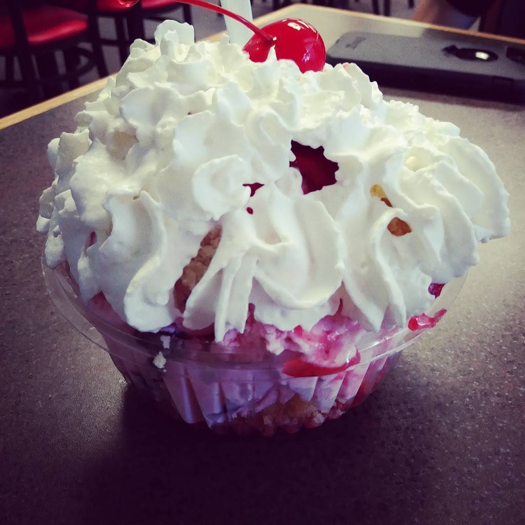 IC Scoops | restaurant | 12106 Boydton Plank Rd C, Petersburg, VA 23803, USA | 8045863582 OR +1 804-586-3582