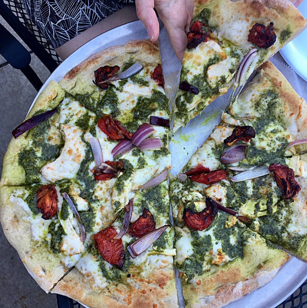 The Oven Pizza Co. | restaurant | 2000 Village Run Rd, Wexford, PA 15090, USA | 7247998750 OR +1 724-799-8750