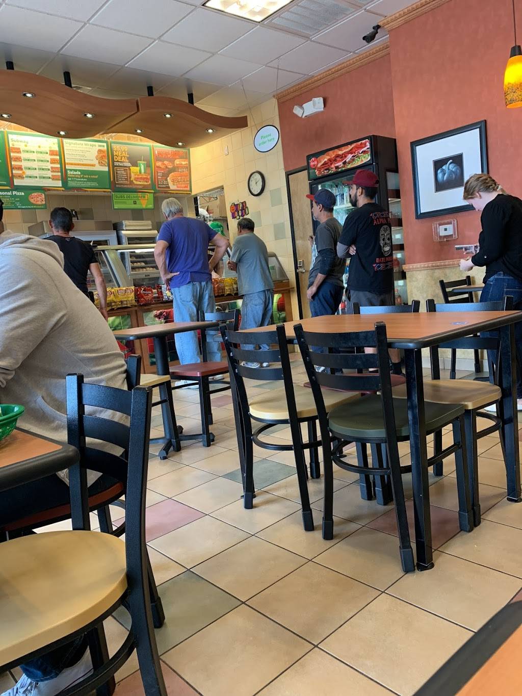 Subway | meal takeaway | 6530 S Decatur Blvd #125, Las Vegas, NV 89118, USA | 7022480513 OR +1 702-248-0513