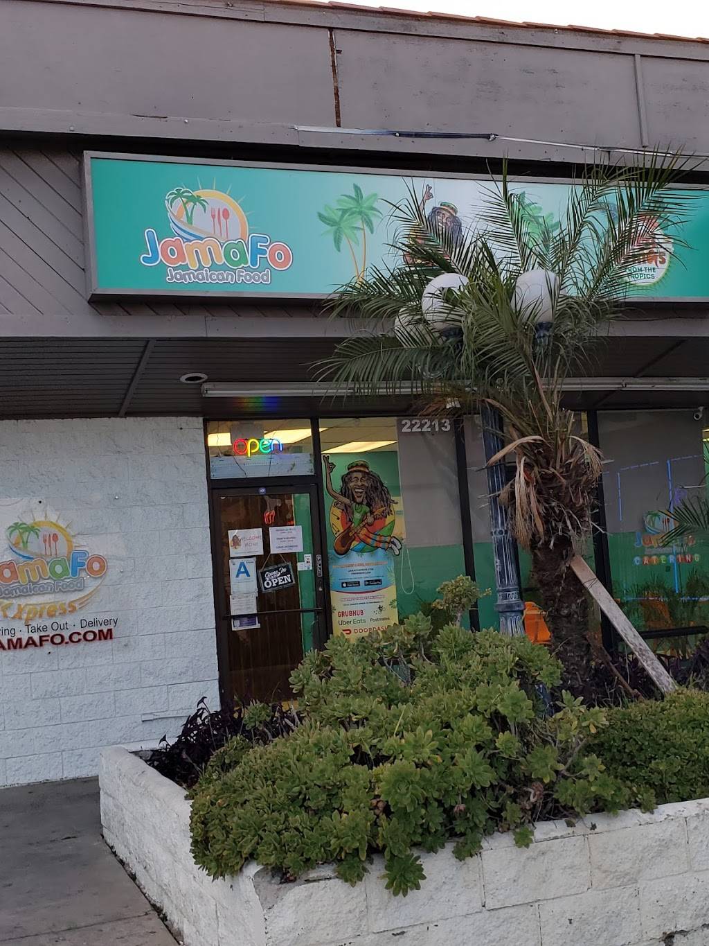 JamaFo Jamaican Food Xpress | meal takeaway | 22213 Sherman Way, Canoga Park, CA 91303, USA | 7472012122 OR +1 747-201-2122