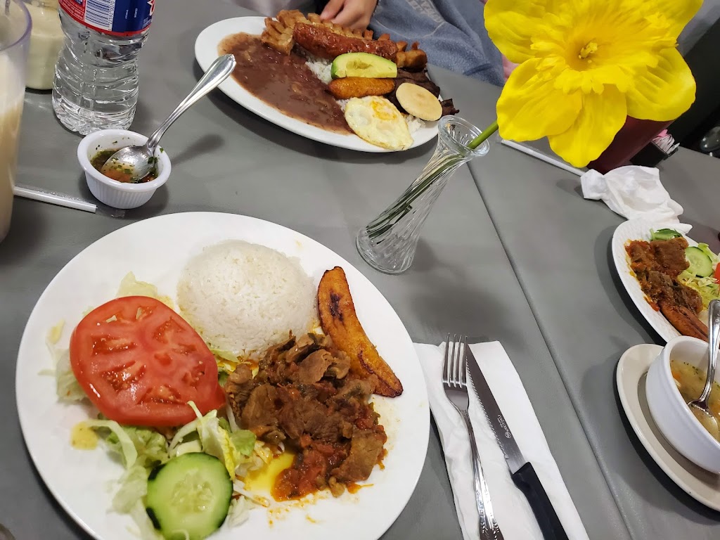 La Cacerola Colombian Cuisine | restaurant | 580 W Arapaho Rd, Richardson, TX 75080, USA | 9726856140 OR +1 972-685-6140