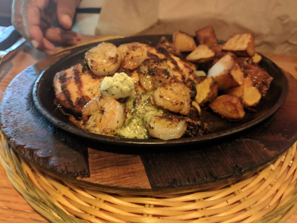 Applebees Grill + Bar | restaurant | 585 Moseley Rd, Fairport, NY 14450, USA | 5854254700 OR +1 585-425-4700