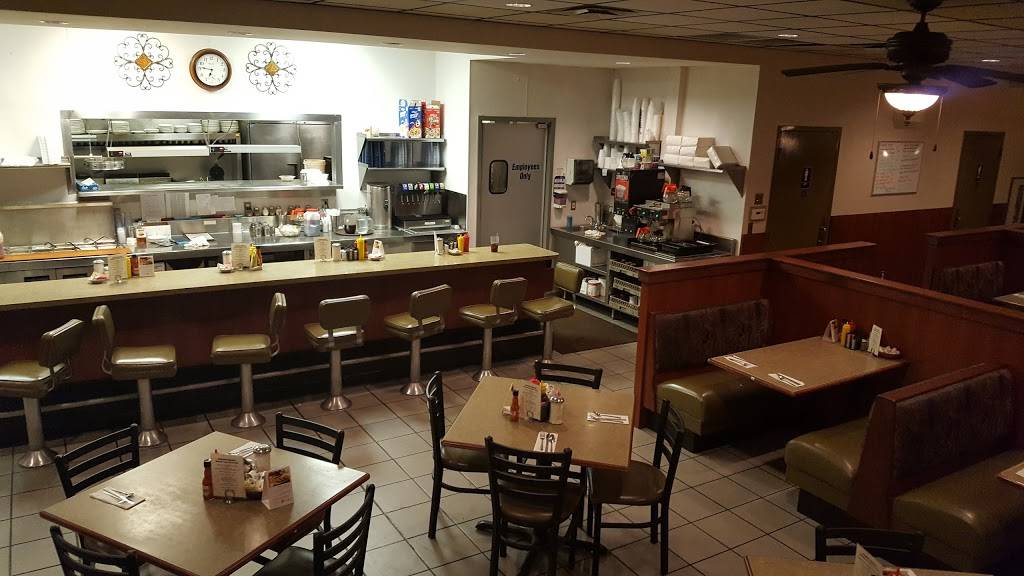 Six Star Family Restaurant | restaurant | 14900 Fort St, Southgate, MI 48195, USA | 7342821494 OR +1 734-282-1494