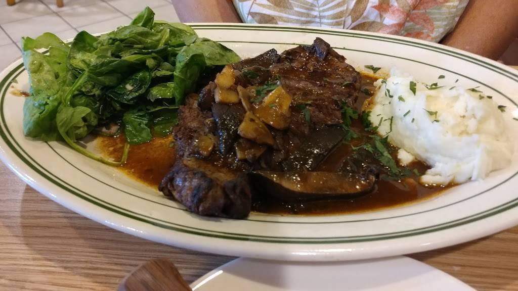 Neighborhood Italian Kitchen | restaurant | 15 Crow St, Berryville, VA 22611, USA | 5402772974 OR +1 540-277-2974