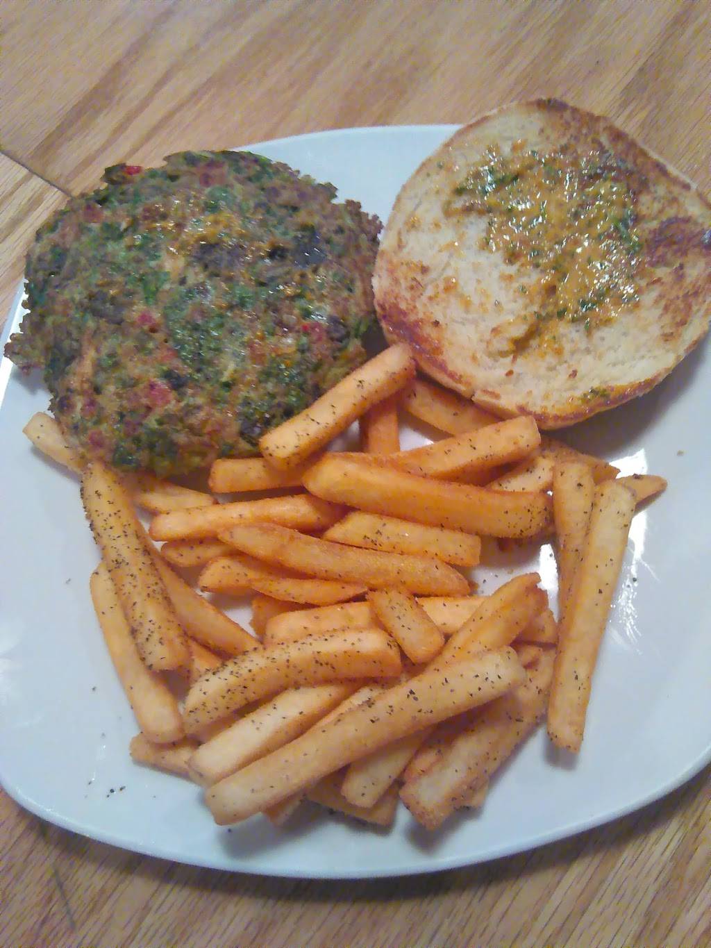 Scrambled | restaurant | 910 Atlantic Ave, Virginia Beach, VA 23451, USA | 7576446670 OR +1 757-644-6670