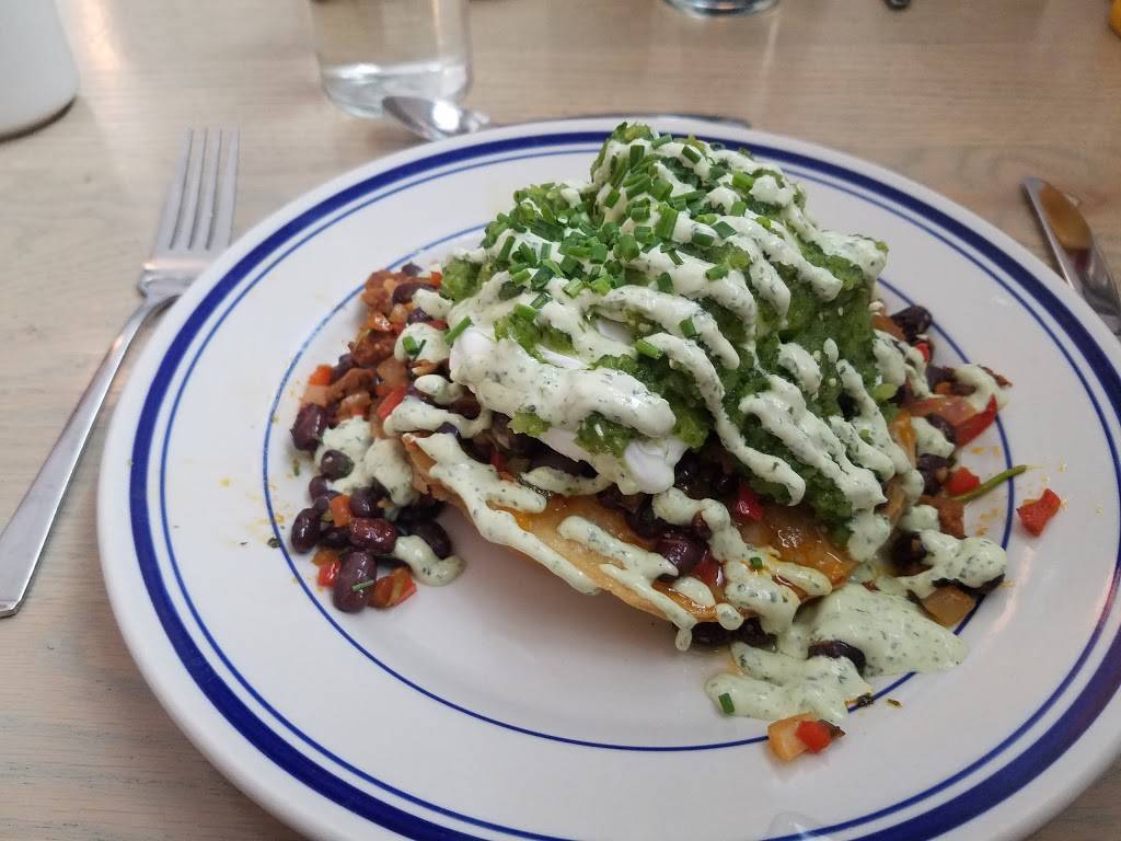 The Tribune Ice Cream & Eatery | restaurant | 110 E Nagonaba St, Northport, MI 49670, USA | 2313861055 OR +1 231-386-1055