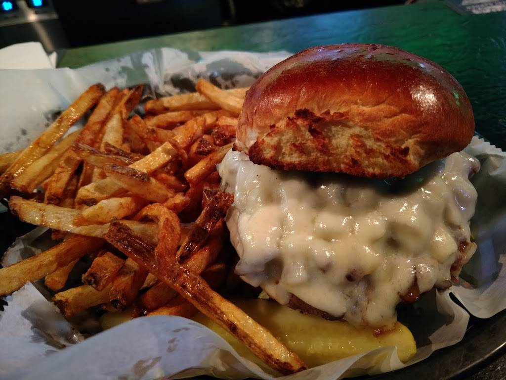 The Dogg House Bar & Grill | meal delivery | 33475 Lake Rd, Avon Lake, OH 44012, USA | 4409337000 OR +1 440-933-7000