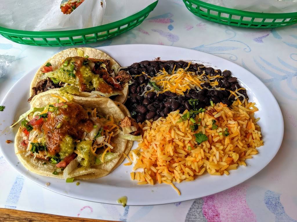 El Vaquero Mexican Taqueria | restaurant | 478 High St, Medford, MA 02155, USA | 7813913030 OR +1 781-391-3030