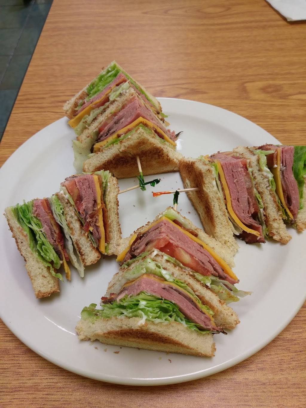 Hometown Grill | restaurant | 1931 Tamiami Trail #10, Port Charlotte, FL 33948, USA | 9416295898 OR +1 941-629-5898