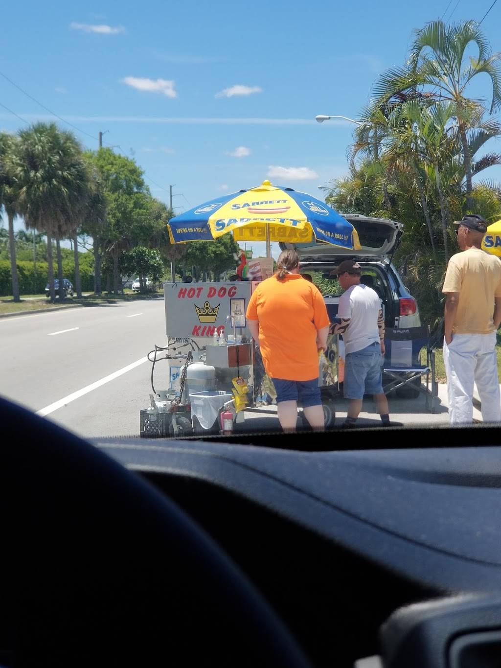 Hot Dog King | meal takeaway | Woolbright Rd, Boynton Beach, FL 33436, USA | 5615726771 OR +1 561-572-6771