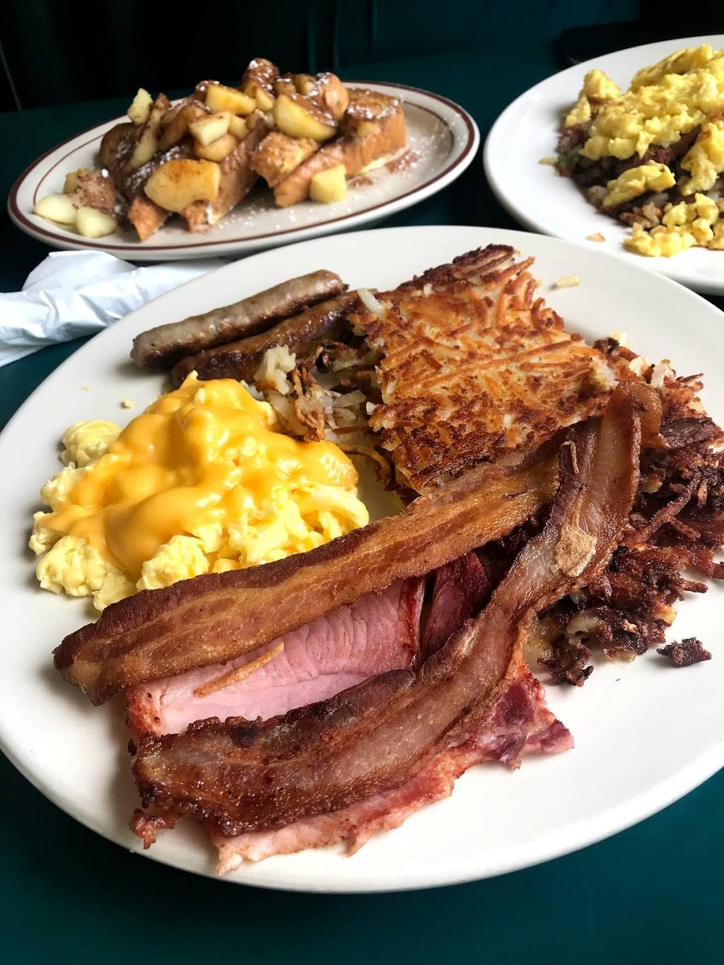 Johns Family Grill Restaurant | restaurant | 304 Cass Ave, Mt Clemens, MI 48043, USA | 5864630033 OR +1 586-463-0033